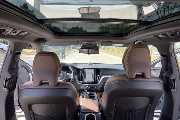 Used Volvo XC60 2021 T5 4x4 Smart Luxury Edition