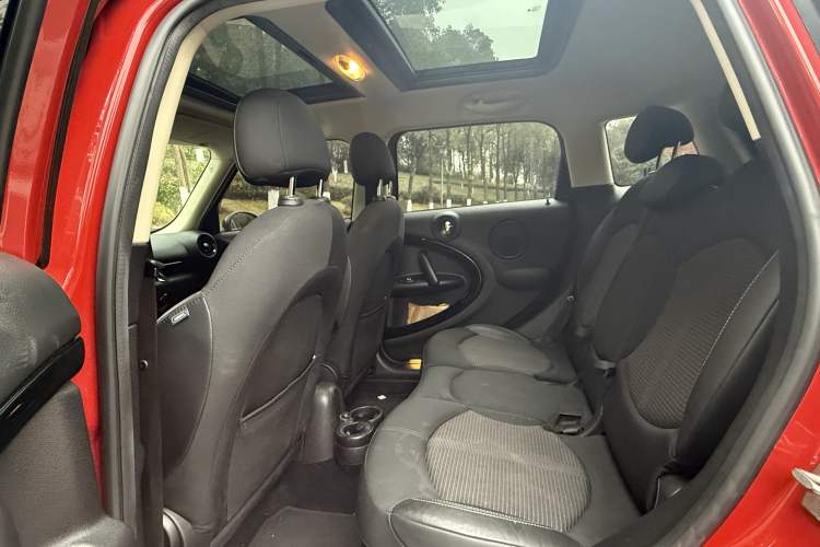 Used  Countryman 2014 1.6T COOPER S
