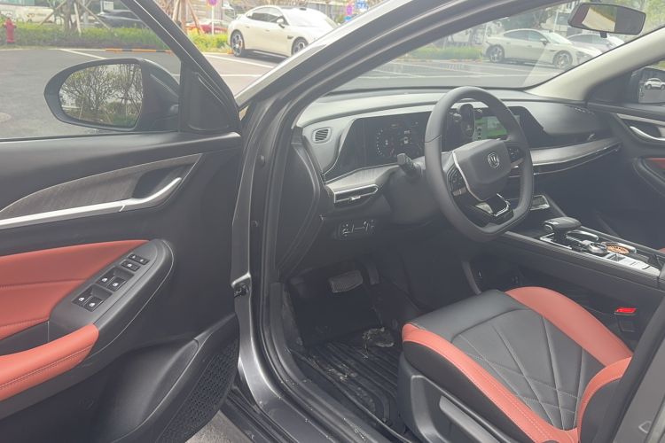 Used Changan Eado 2024 PLUS Blue Whale NE 1.4T GDI DCT High-Energy Edition
