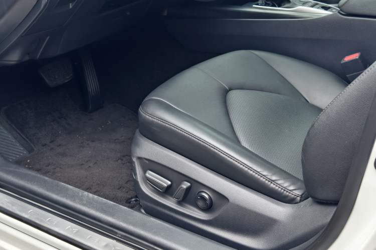 Used Toyota Camry 2021 2.5G Luxury Edition