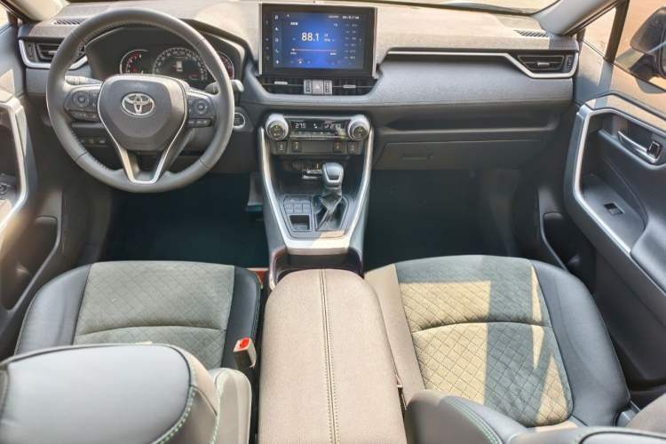 Used Toyota RAV4 2022 2.0L CVT 4x4 Style Plus Edition
