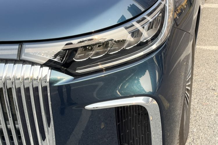 Used VOYAH Dream 2025 PHEV Four-Wheel Drive Prestige Kunpeng Edition