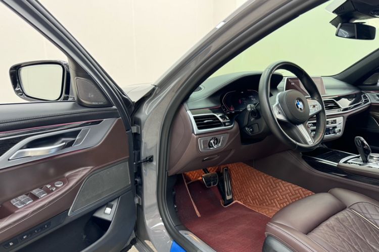 Used BMW 7 Series 2021 740Li Leading Model M Sport Package
