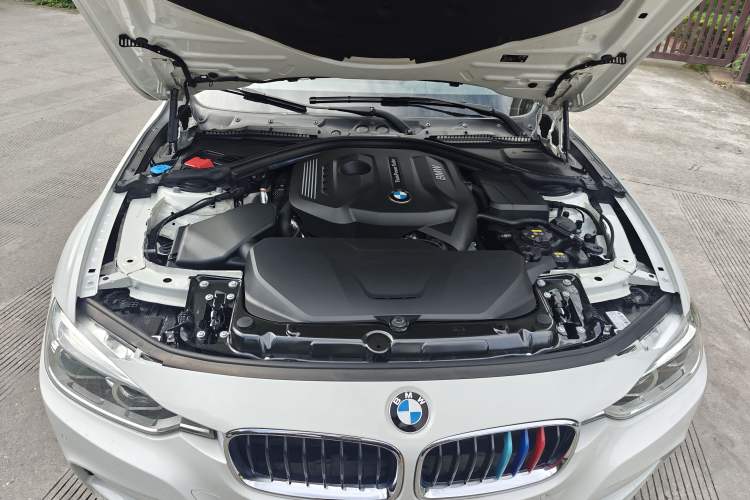 Used BMW 3 Series 2019 320i M Sport Package
