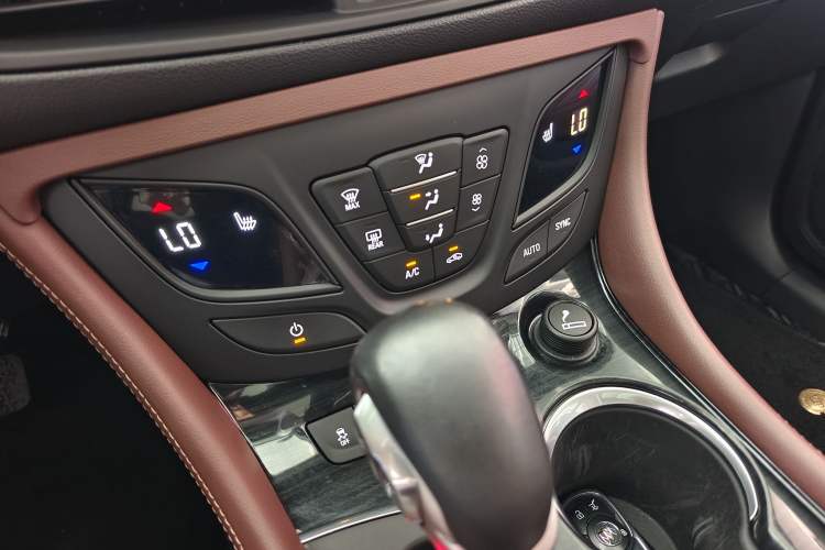 Used Buick Envision 2020 28T Four-Wheel Drive Elite Version
