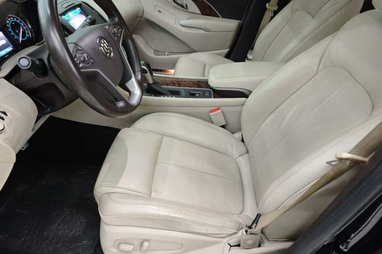 Used Buick LaCrosse 2013 2.4L SIDI Leading Comfort Version
