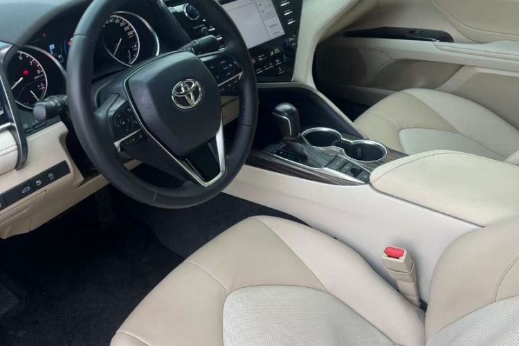 Used Toyota Camry 2019 2.5G Luxury Edition China VI Standard
