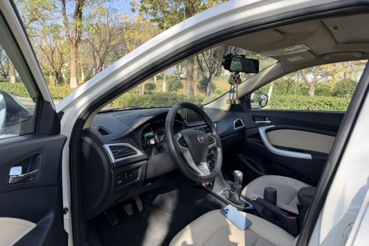 Used Changan Alsvin V7 2016 1.6L Manual Enjoyment Model China V Standard