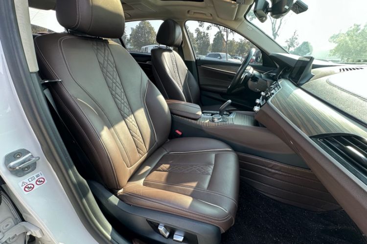 Used BMW 5 Series 2018 Facelifted 530Li xDrive Luxury Package
