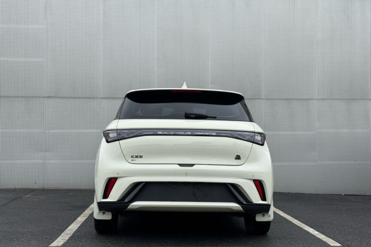 Used BYD Dolphin 2023 420 km Fashion Edition
