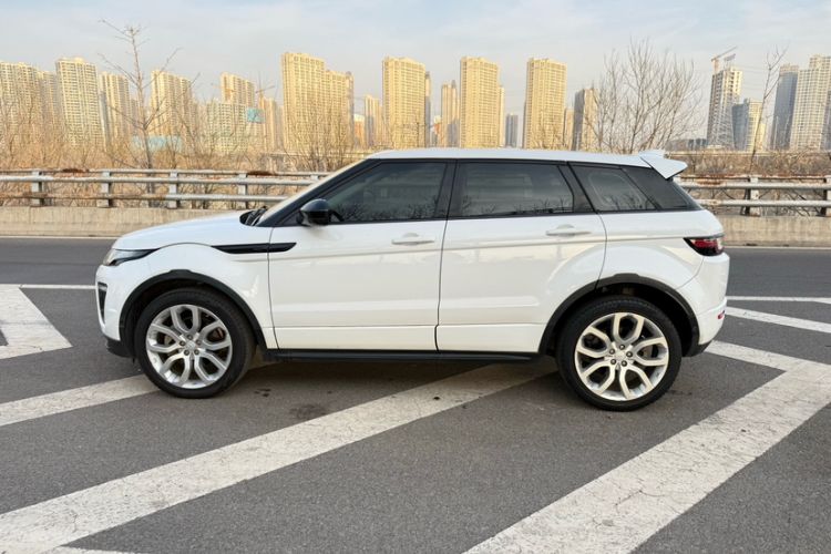 Used Land Rover Range Rover Evoque 2018 240 PS SE DYNAMIC Smart Edition
