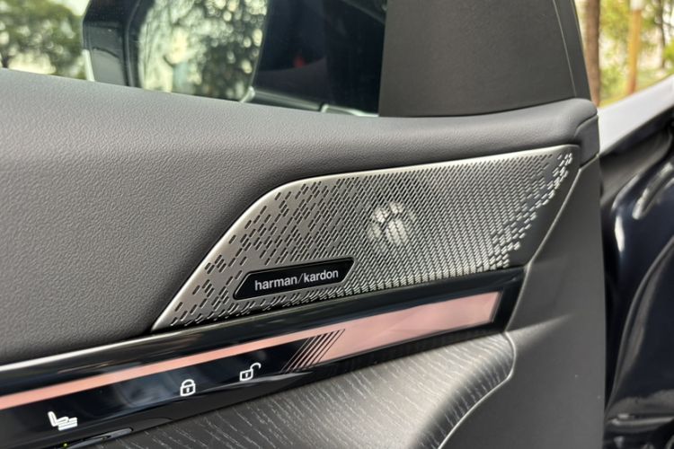 Used BMW i5 2024 eDrive 35L Prestige Luxury Package