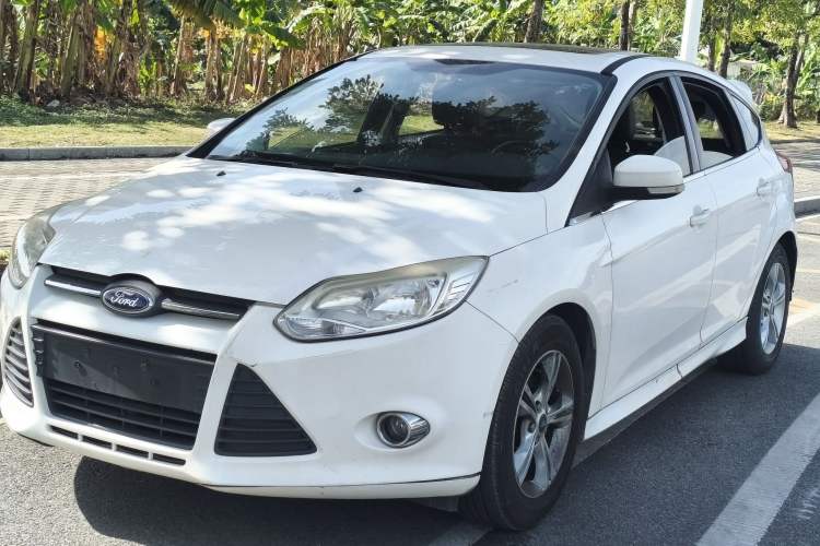 Used Ford Focus 2012 Hatchback 1.6L Automatic Fashion Edition
