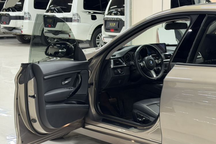 Used BMW 3 Series GT 2018 320i Sport Edition
