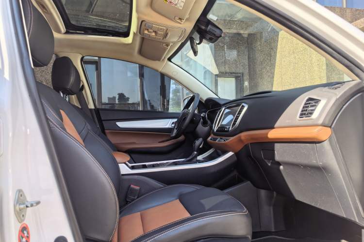 Used Geely Auto Vision X6 2018 1.4T CVT 4G Connected Luxury Version