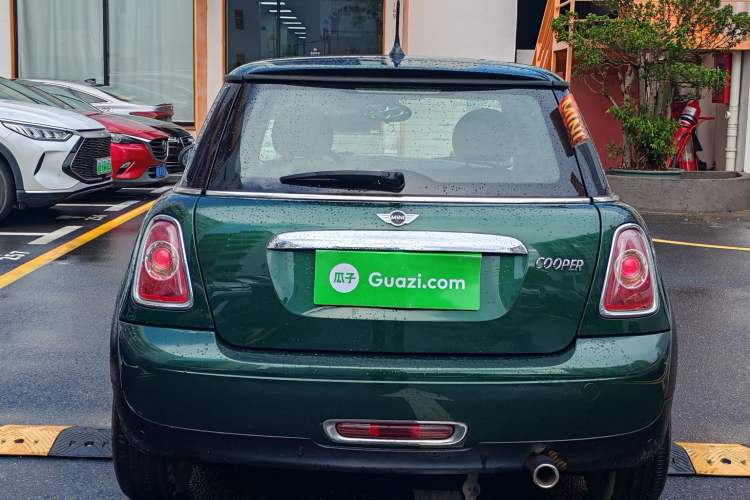 Used  MINI 2011 1.6L ONE
