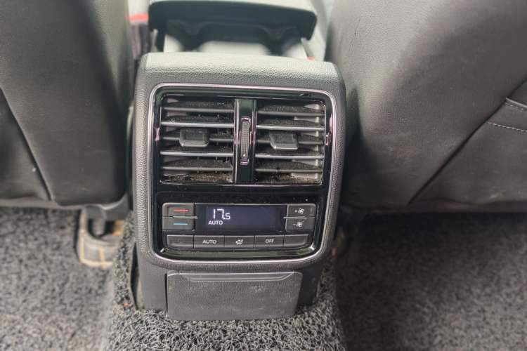 Used Volkswagen Magotan 2018 330TSI DSG Luxury Model
