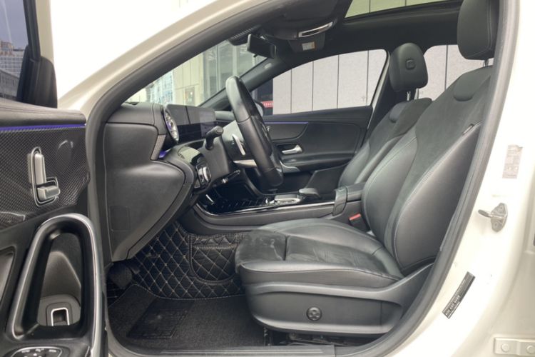 Used Mercedes-Benz A-Class 2021 A 200 L Sport Sedan Fashion Model
