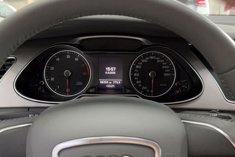 Used Audi A4L 2016 30 TFSI Collector's Edition Automatic Comfort Model
