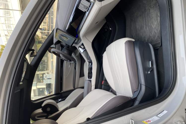 Used BYD Song PLUS New Energy 2025 EV Intelligent Driving Version 520km Premium Model
