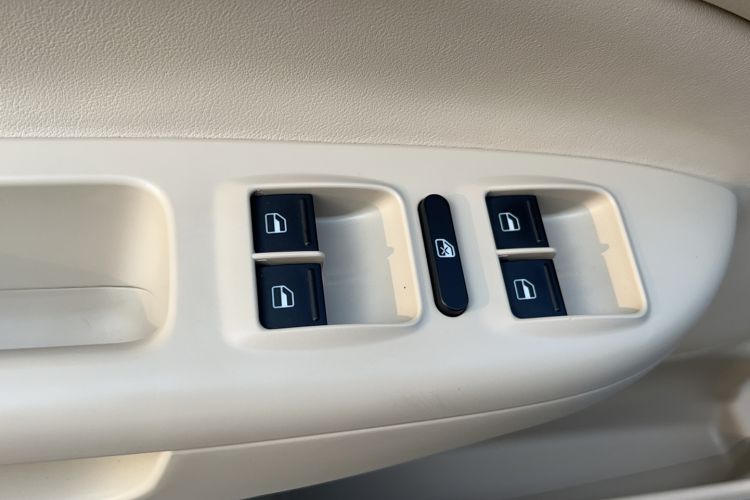 Used Skoda Octavia 2015 Classic Model 1.6L Automatic Yijie Version
