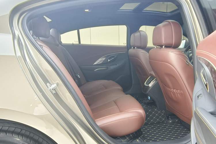 Used Buick LaCrosse 2013 2.4L SIDI Elite Comfort Version
