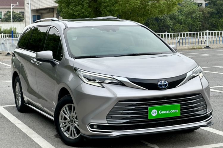 Used Toyota Sienna 2021 2.5L Hybrid Luxury Edition
