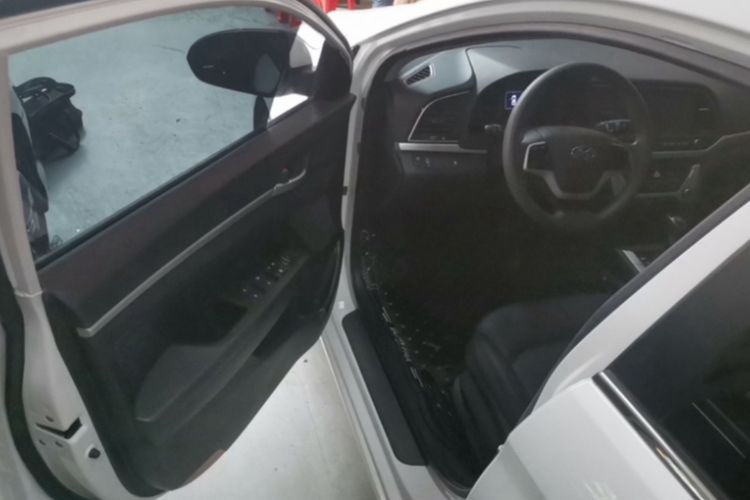 Used Hyundai Elantra 2016 1.6L Automatic ZhiXuan – Elite Version
