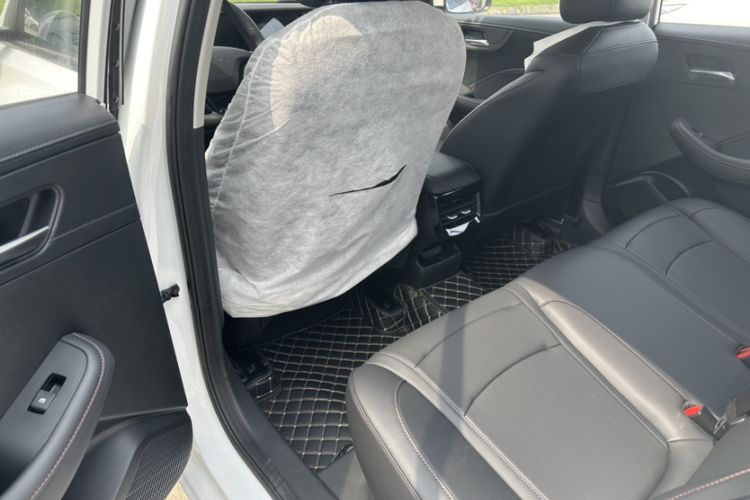 Used Roewe i5 2023 1.5L CVT Luxury Edition
