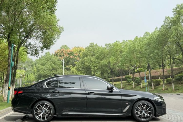 Used BMW 5 Series 2023 530Li Luxury Edition M Sport Package
