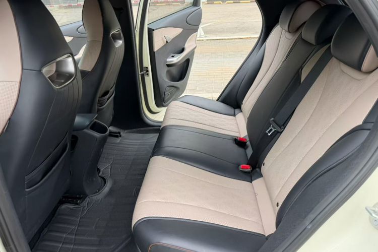 Used BYD Dolphin 2023 420 km Free Version
