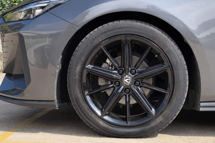 Used Changan UNI-V 2022 1.5T Prestige Version
