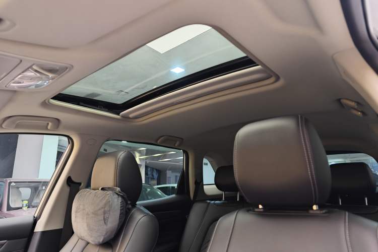 Used  E5 2023 1.5L DE-i 100KM Comfort Edition 7-Seater
