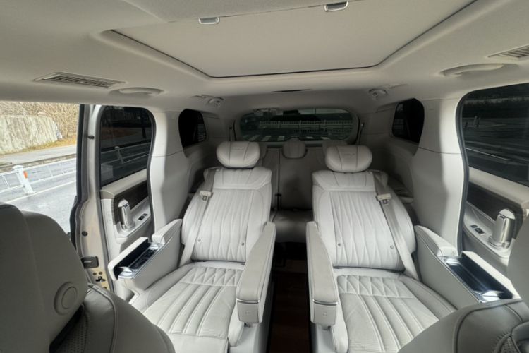 Used Roewe iMAX8 2023 400TGI Comfort Edition
