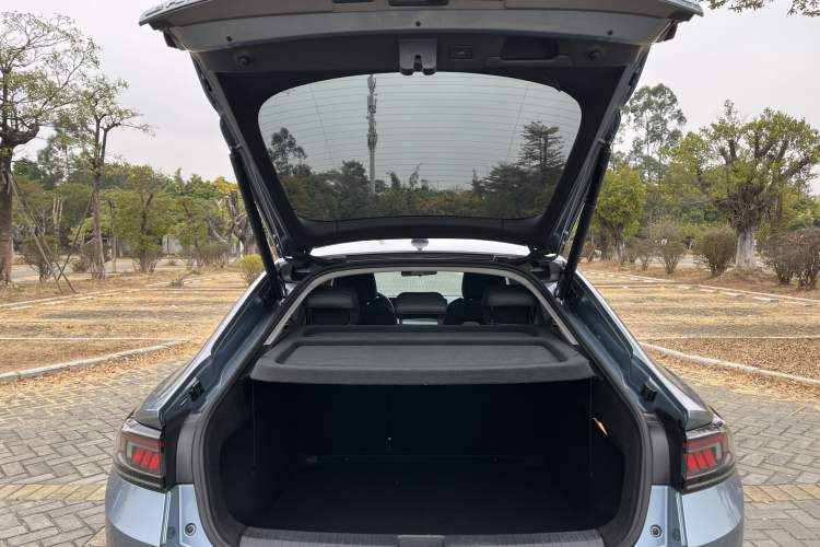 Used Volkswagen Lamando 2022 Lavida L 280TSI DSG Cool & Spicy Edition
