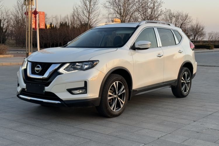 Used Nissan X-Trail 2017 2.5L CVT Leading Edition 4WD