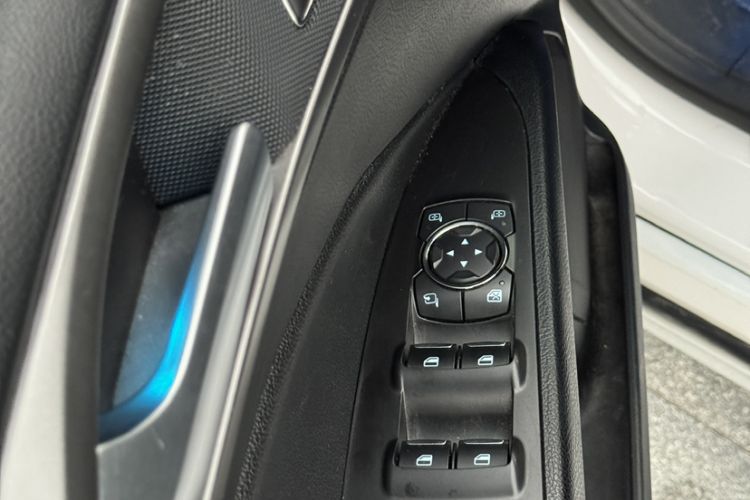 Used Ford Mondeo 2018 EcoBoost 180 Smart Control Fashion Model China VI Standard