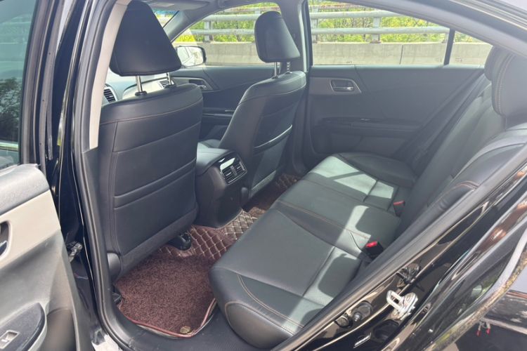 Used Honda Accord 2016 Hybrid 2.0L Sharp Edition
