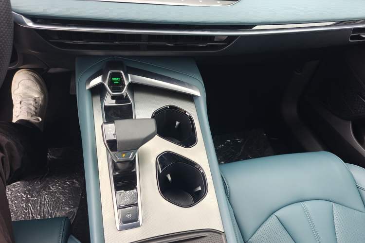 Used MG 7 2025 1.5T 300 DCT Luxury Edition
