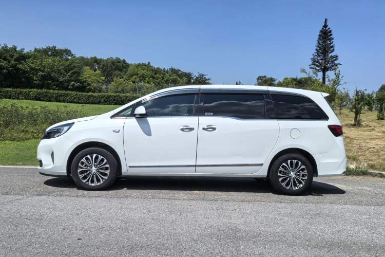 Used Buick GL8 2022 Land Business Class 652T Luxury Model
