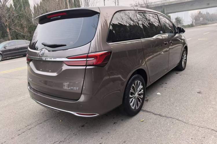 Used Buick GL8 2021 Land Cruiser Executive Class 652T Comfort Model
