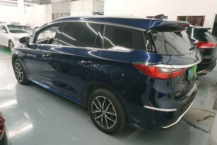 Used BYD Song MAX 2018 1.5T Automatic Smart Connect Elite Model with 6 Seats
