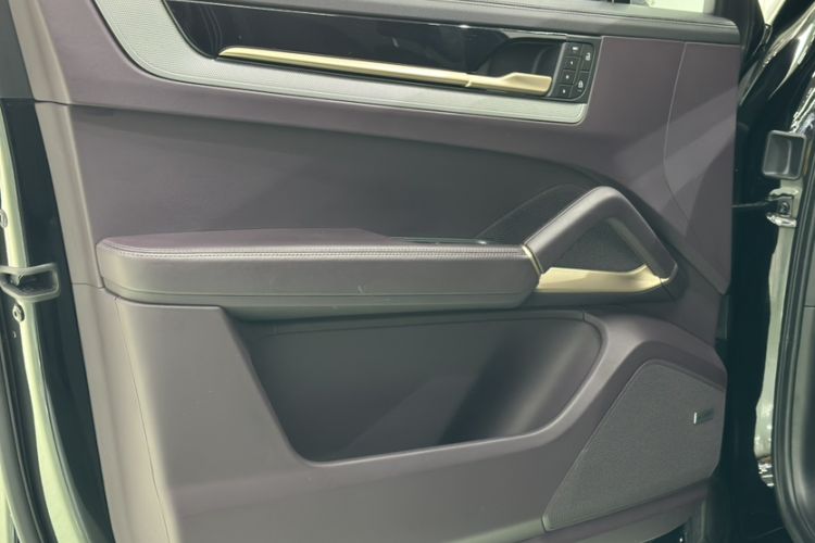 Used Porsche Cayenne E-Hybrid 2024 Cayenne E-Hybrid 2.0T