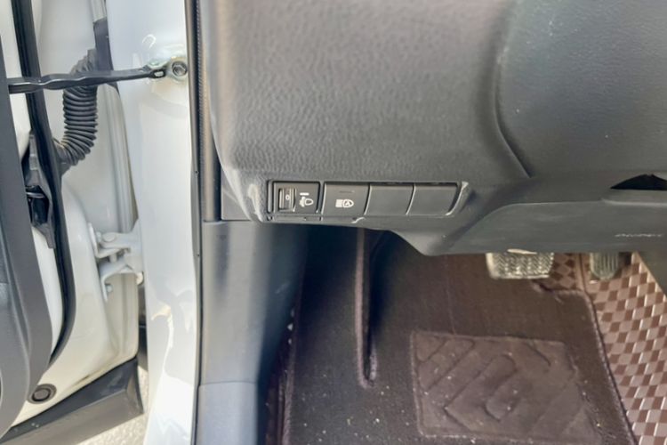 Used Toyota Corolla Cross 2024 2.0L Pioneer Edition
