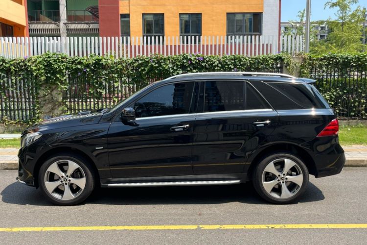 Used Mercedes-Benz GLE 2019 GLE 320 4MATIC Luxury Collection Edition
