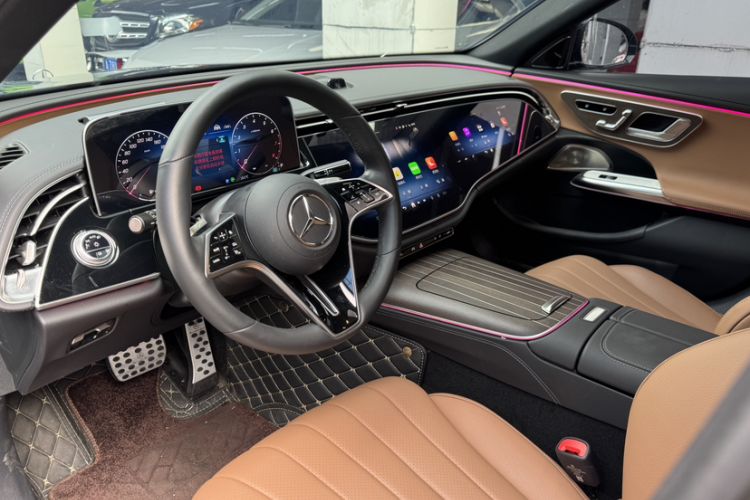 Used Mercedes-Benz E-Class 2024 Facelift E 300 L Luxury Edition
