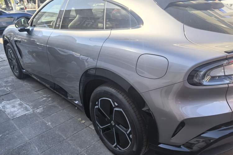 Used  YU7 2025 Ultra-Long Range Rear-Wheel Drive Version
