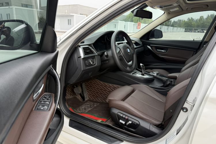 Used BMW 3 Series 2019 320Li Fashion Model
