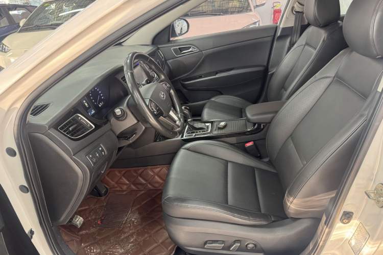 Used Hyundai Mistra 2014 1.8L Automatic Deluxe DLX Model
