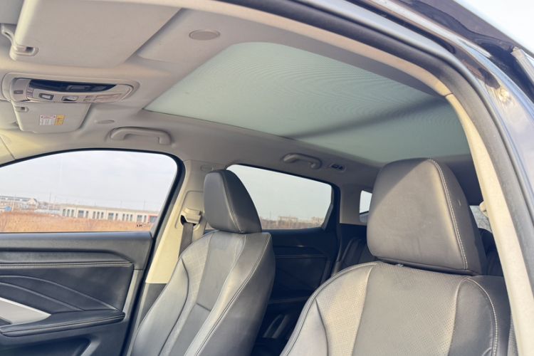 Used Wey VV6 2020 2.0T Two-Wheel Drive Smart Enjoyment+